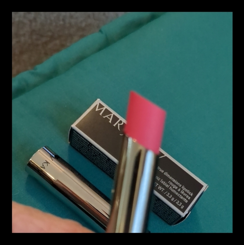 Mary Kay True Dimensions Lipstick - Sleek Silver Case